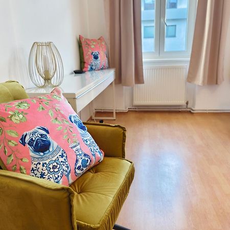 The Rose Apartment - Near Schoenbrunn Palace Wenen Buitenkant foto